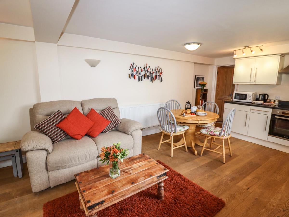 The Garden Apartment Вітбі Екстер'єр фото